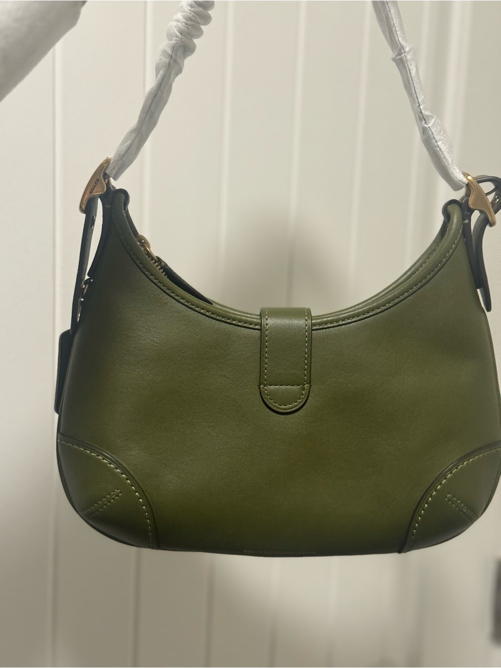 COACH Hamptons Hobo Leather Shoulder Bag - Picture 2 of 10